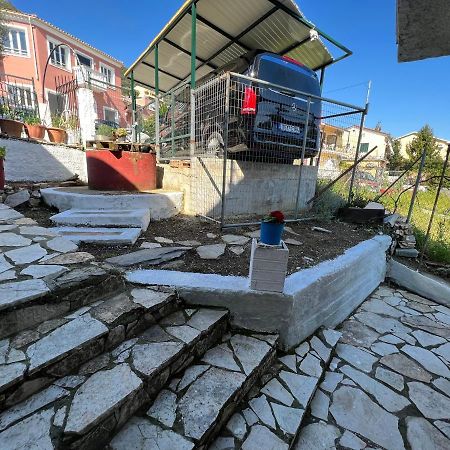 Ciel Apartment, 5 Minutes Walk From Ipsos Beach! מראה חיצוני תמונה